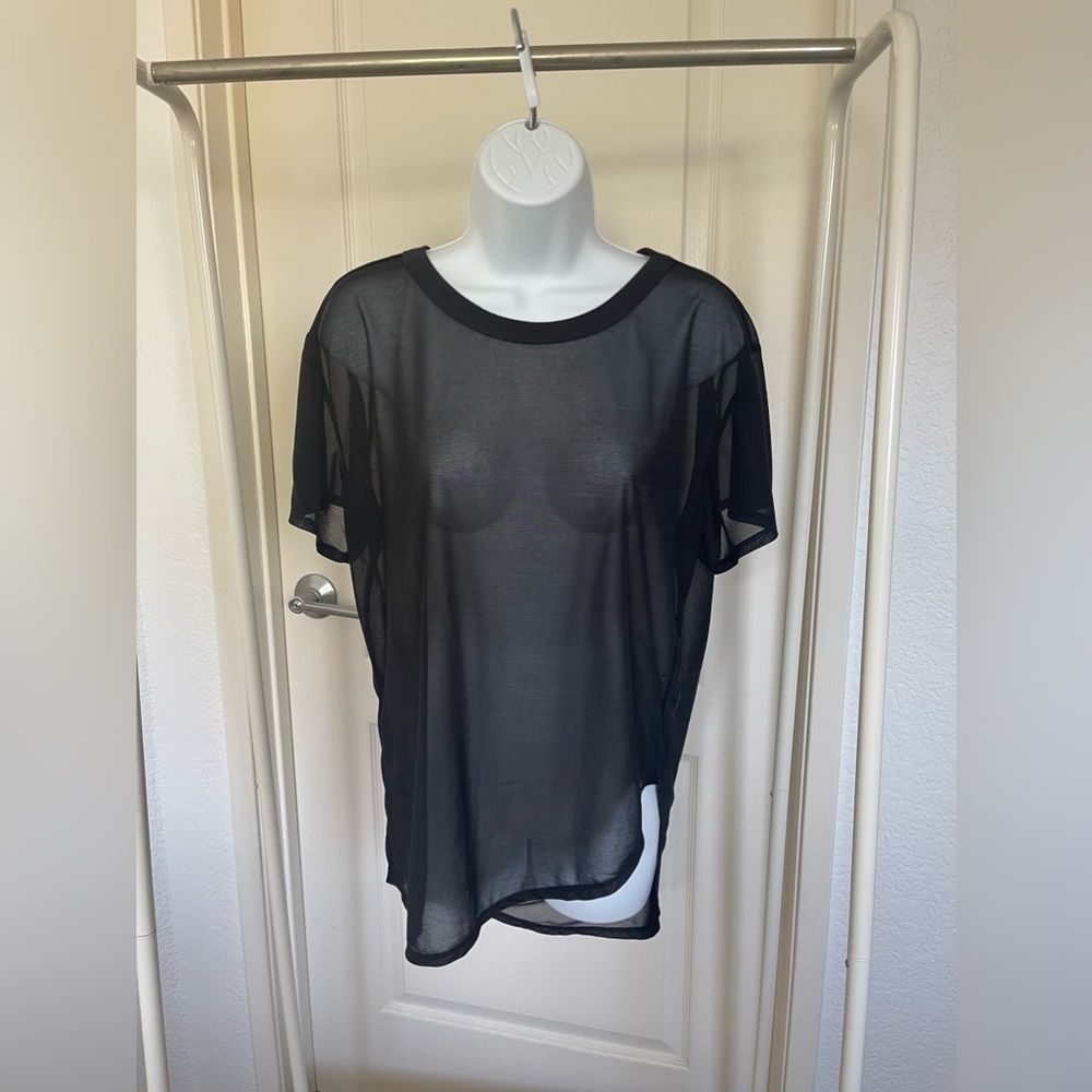 RVCA black sheer shirt size XS-SMALL preowned